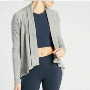 - -Athleta cozy gray sweatshirt drape hip length open cardigan with pockets